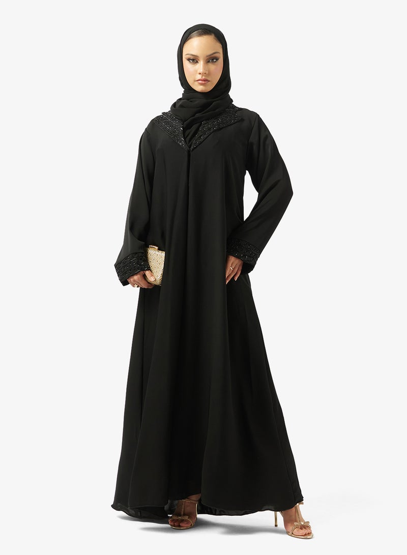 هيا كلوزيت عباية مفتوحة بياقة واسعة مزينة - Image 5